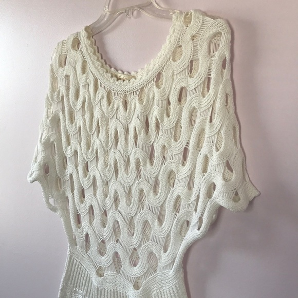 Gorgeous Crocheted Top - Picture 3 of 8